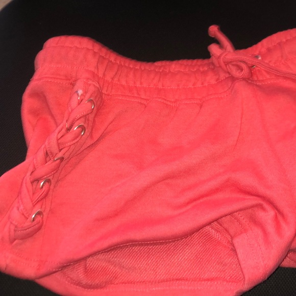 Comfortable shorts - Picture 2 of 5